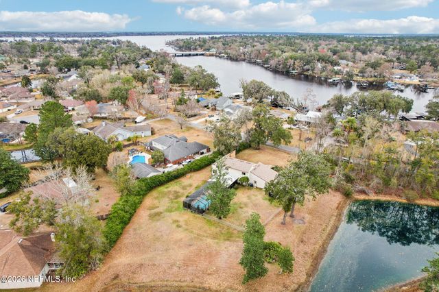 98 SWIMMING PEN Drive, Middleburg, FL 32068