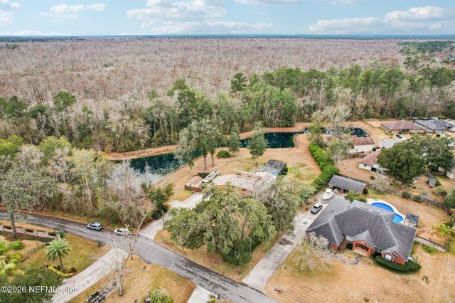 98 SWIMMING PEN Drive, Middleburg, FL 32068