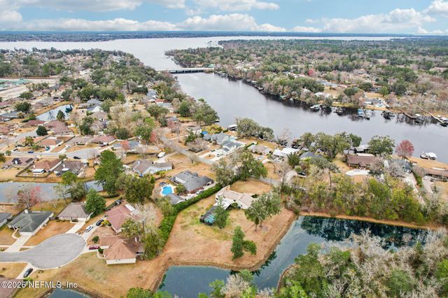 98 SWIMMING PEN Drive, Middleburg, FL 32068