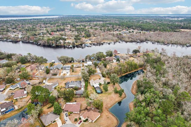 98 SWIMMING PEN Drive, Middleburg, FL 32068