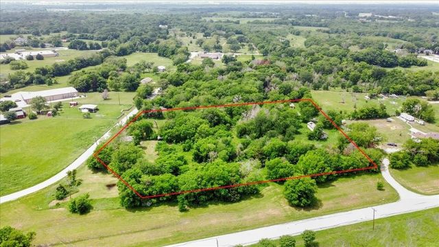 107 N Commerce Street, Kemp, TX 75143