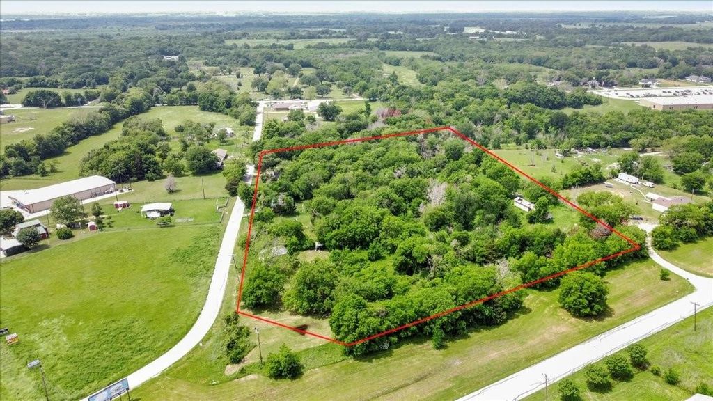 107 N Commerce Street, Kemp, TX 75143