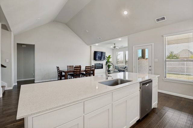 160 Arrow Wood Road, Waxahachie, TX 75165