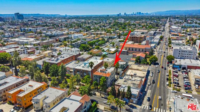 251 N Kenmore Avenue, Los Angeles, CA 90004