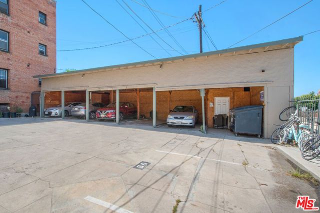 251 N Kenmore Avenue, Los Angeles, CA 90004