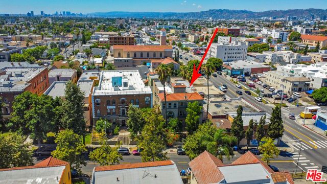 251 N Kenmore Avenue, Los Angeles, CA 90004