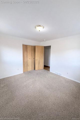 6206 Berwyn Street, Dearborn Heights, MI 48127