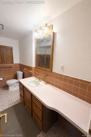 6206 Berwyn Street, Dearborn Heights, MI 48127