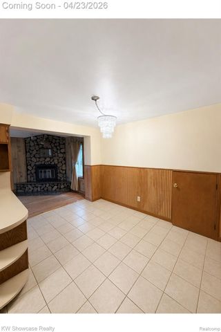 6206 Berwyn Street, Dearborn Heights, MI 48127