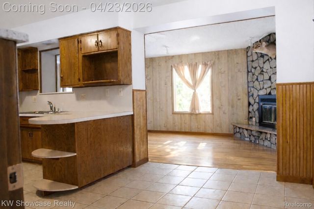 6206 Berwyn Street, Dearborn Heights, MI 48127