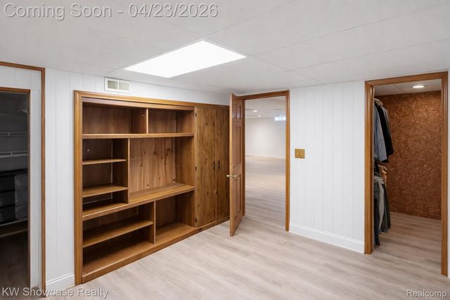 6206 Berwyn Street, Dearborn Heights, MI 48127