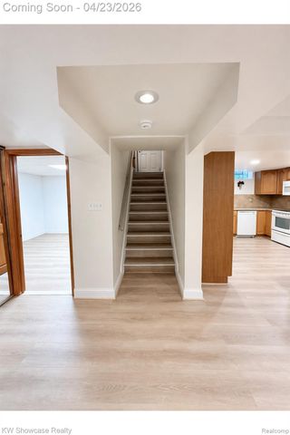 6206 Berwyn Street, Dearborn Heights, MI 48127