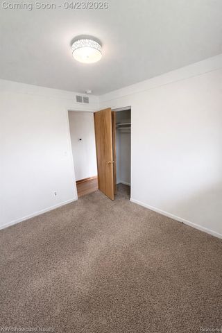 6206 Berwyn Street, Dearborn Heights, MI 48127