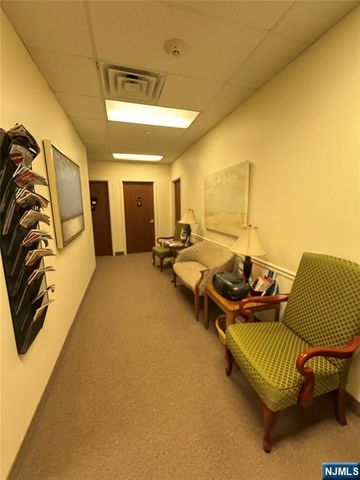 611 Maple Avenue 9A, Ho-ho-kus, NJ 07423
