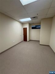 611 Maple Avenue 9A, Ho-ho-kus, NJ 07423
