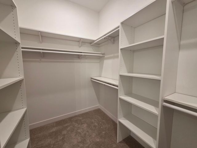 155 HAZEL CREST DR, Oakland, TN 38060