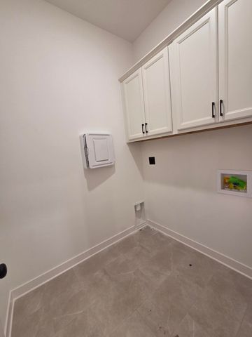 155 HAZEL CREST DR, Oakland, TN 38060