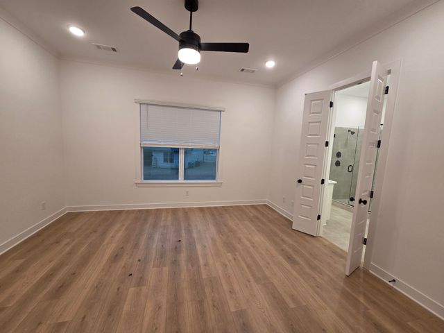 155 HAZEL CREST DR, Oakland, TN 38060