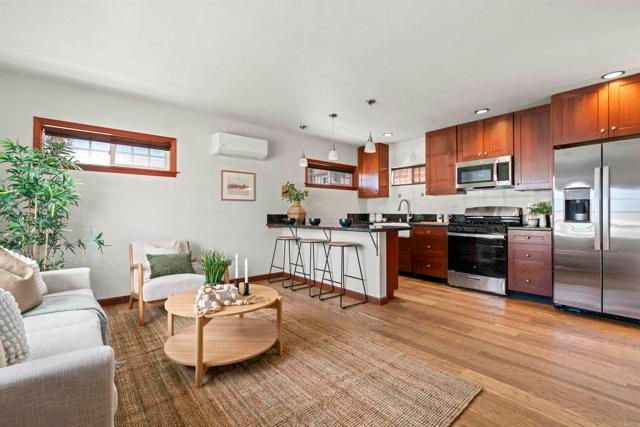 1212 2nd Street, Coronado, CA 92118