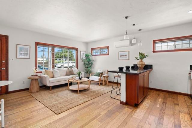 1212 2nd Street, Coronado, CA 92118