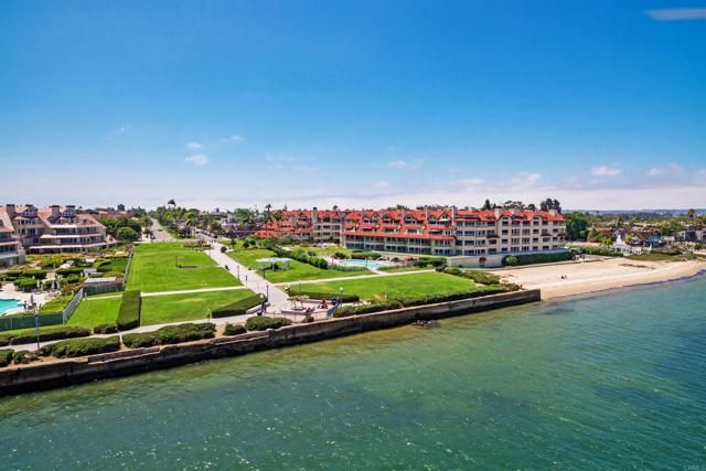 1212 2nd Street, Coronado, CA 92118