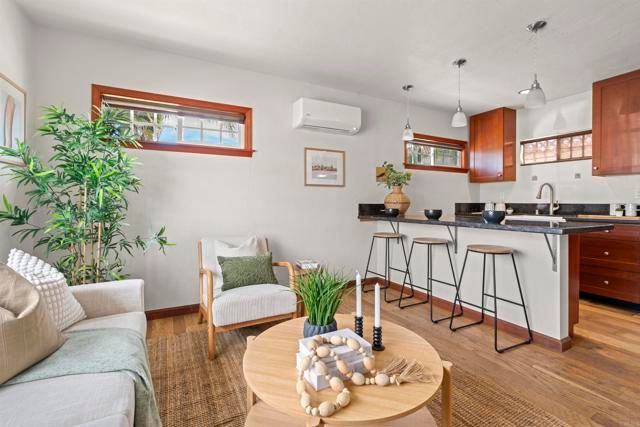 1212 2nd Street, Coronado, CA 92118