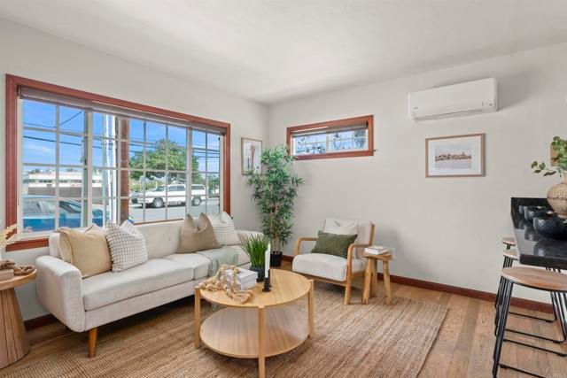 1212 2nd Street, Coronado, CA 92118