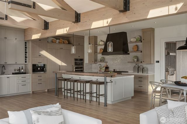 1918 94th Avenue NE, Clyde Hill, WA 98004