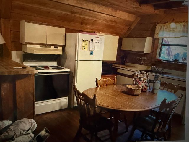 100 Cowboy Lane, Wellington, KY 40387