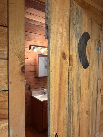 100 Cowboy Lane, Wellington, KY 40387