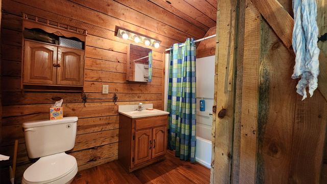 100 Cowboy Lane, Wellington, KY 40387