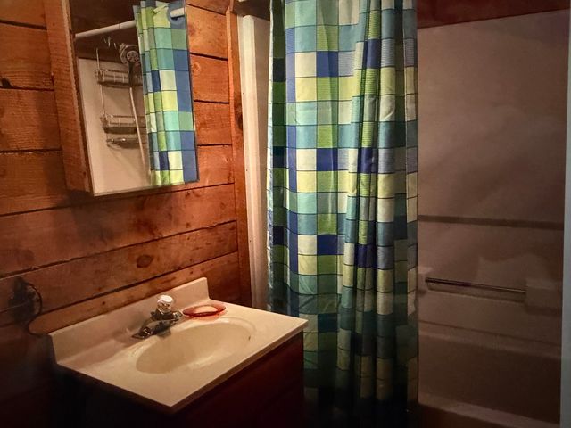 100 Cowboy Lane, Wellington, KY 40387