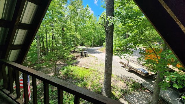 100 Cowboy Lane, Wellington, KY 40387