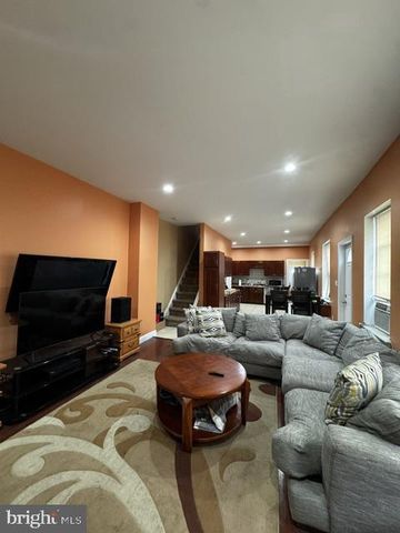 3244 CEDAR ST, Philadelphia, PA 19134