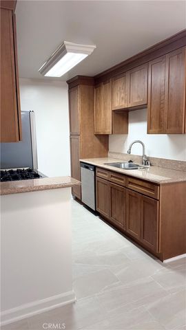 20327 Saticoy 309, Winnetka, CA 91306