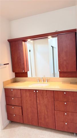 20327 Saticoy 309, Winnetka, CA 91306