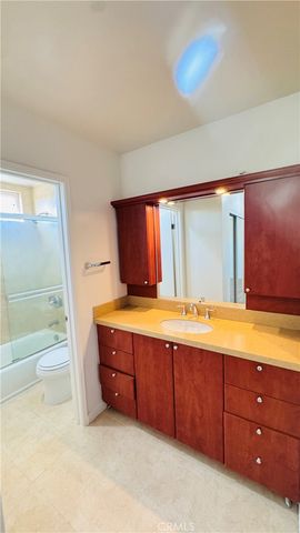 20327 Saticoy 309, Winnetka, CA 91306