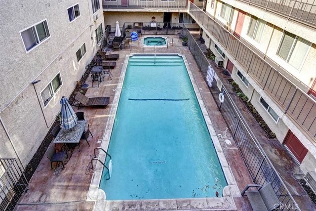 20327 Saticoy 309, Winnetka, CA 91306