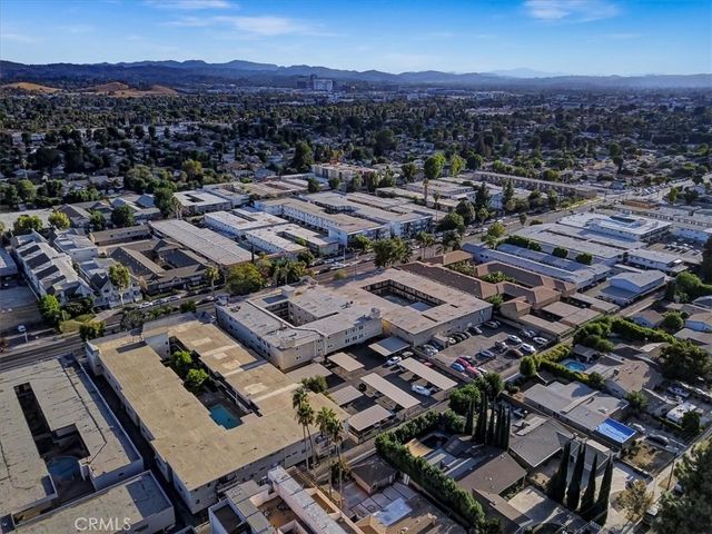 20327 Saticoy 309, Winnetka, CA 91306