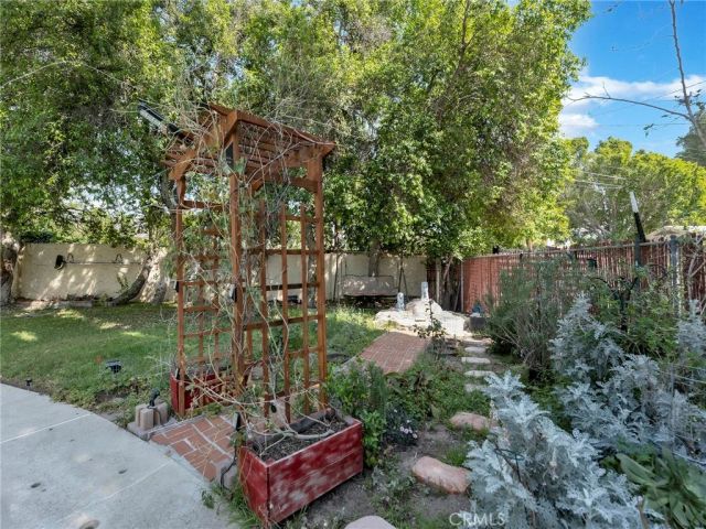 10918 Reseda, Porter Ranch, CA 91326