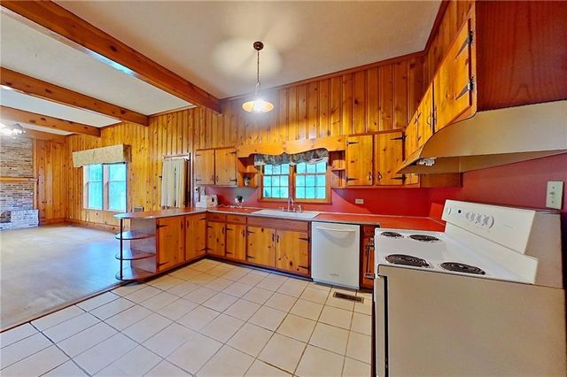 854 Jenkins Street, Blackshear, GA 31516