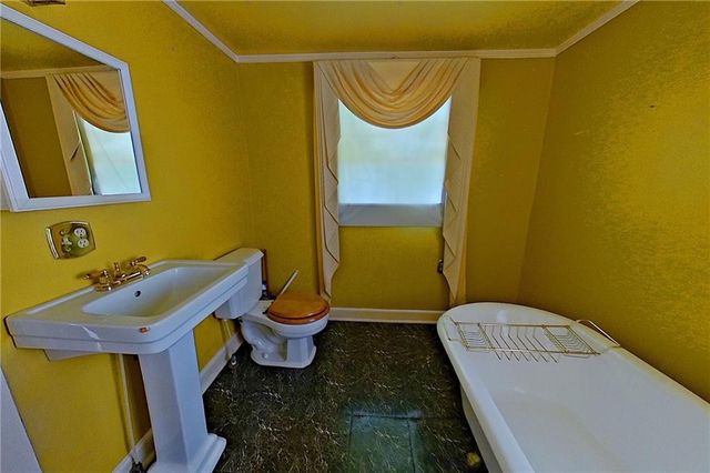 854 Jenkins Street, Blackshear, GA 31516