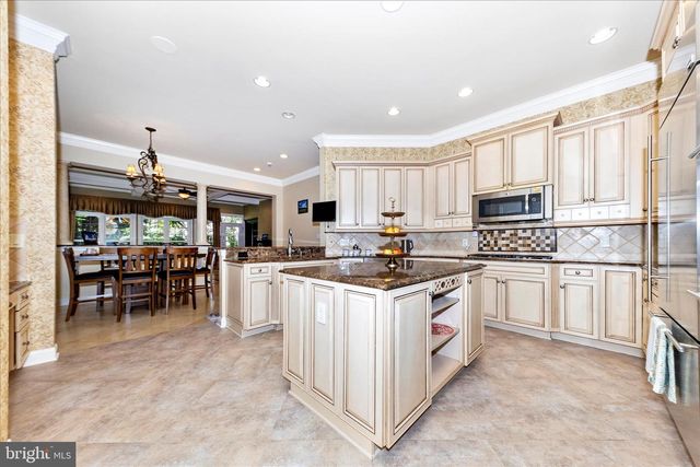 2822 NORBORNE PLACE, Oakton, VA 22124