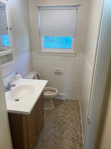 19 Louis Lane 1, Randolph, MA 02368