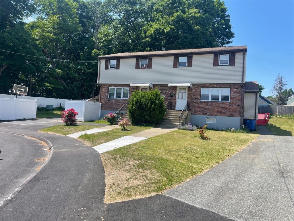 19 Louis Lane 1, Randolph, MA 02368