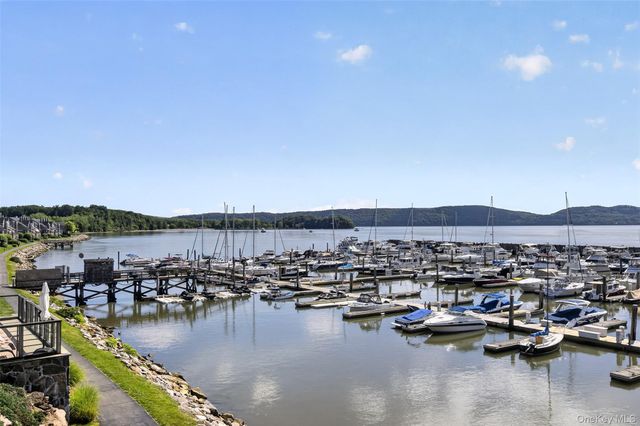 106 Half Moon Bay Drive, Croton-on-hudson, NY 10520