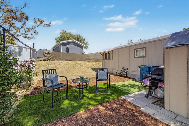 2100 W 100th Avenue, Thornton, CO 80260