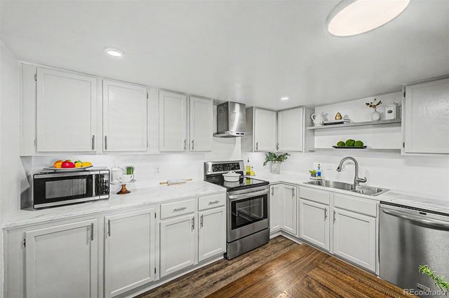 2100 W 100th Avenue, Thornton, CO 80260