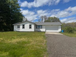 30396 Peavine Street, Pokagon Twp, MI 49047