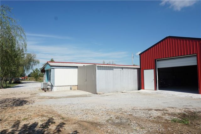 15564 Airport Road, Siloam Springs, AR 72761